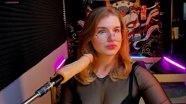 SophieMurrr online show from 10-30-25, 03:20