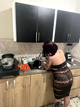 Shopienhenk online show from 01-08-26, 04:02