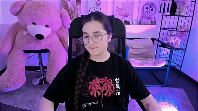 VirtuallVoyant online show from 12-04-25, 08:46