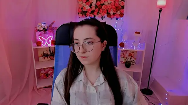 VirtuallVoyant online show from 09-17-25, 04:36