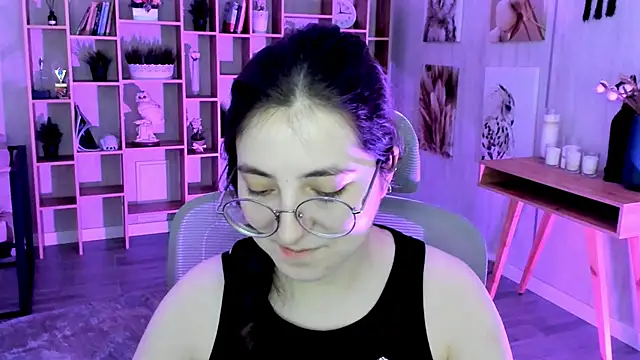 VirtuallVoyant online show from 11-05-25, 04:48