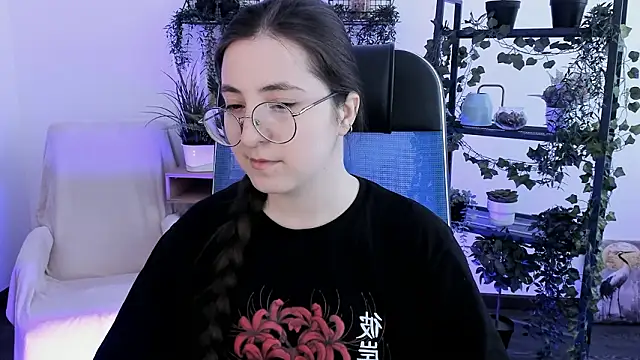 Snapshot of VirtuallVoyant chatting on 02-18-26, 06:44 VirtuallVoyant online show from 02-18-26, 06:44