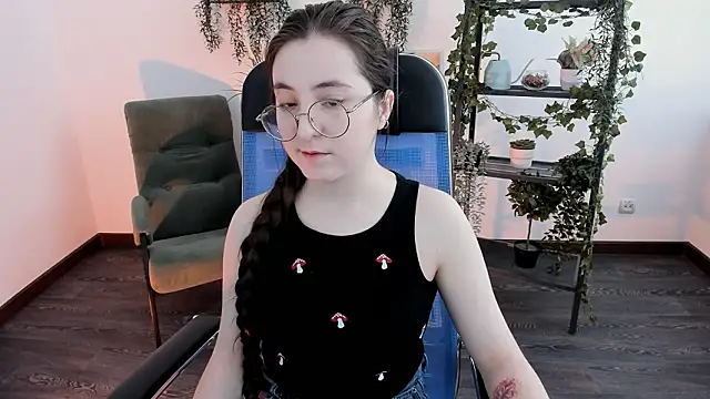 Snapshot of VirtuallVoyant chatting on 02-12-26, 07:41 VirtuallVoyant online show from 02-12-26, 07:41