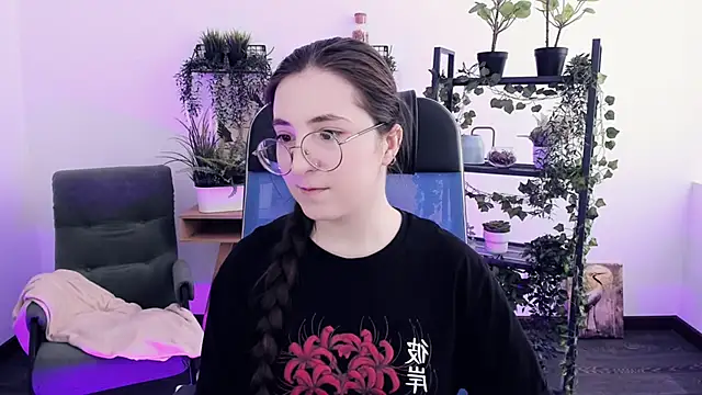 Snapshot of VirtuallVoyant chatting on 02-23-26, 06:47 VirtuallVoyant online show from 02-23-26, 06:47