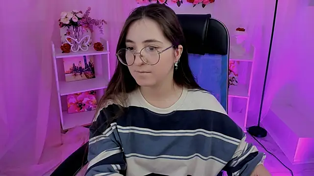 VirtuallVoyant online show from 09-26-25, 05:14