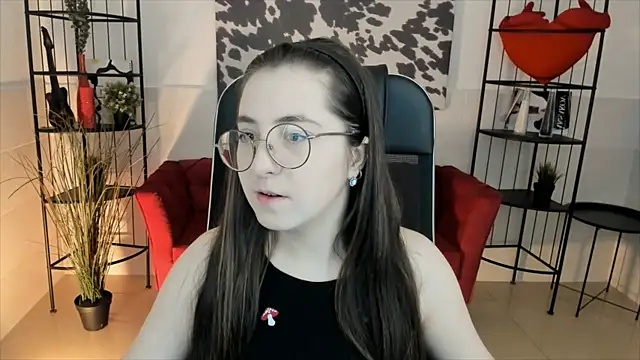 VirtuallVoyant online show from 11-12-25, 02:15