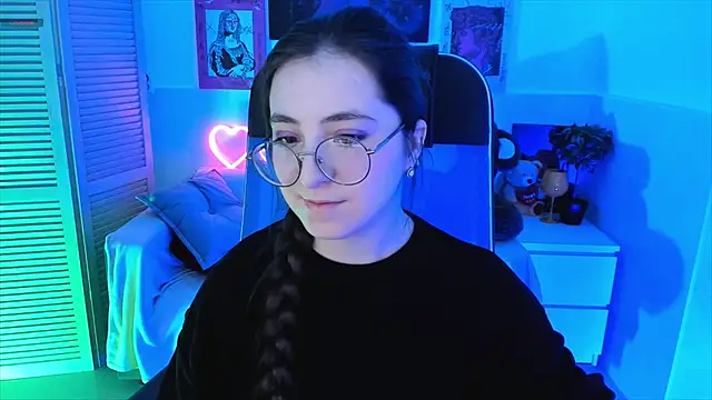 VirtuallVoyant online show from 10-13-25, 07:21