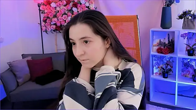 Snapshot of VirtuallVoyant chatting on 02-04-26, 07:36 VirtuallVoyant online show from 02-04-26, 07:36