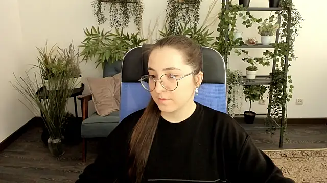 VirtuallVoyant online show from 11-28-25, 05:07