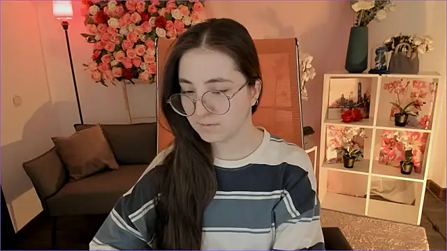 Snapshot of VirtuallVoyant chatting on 02-25-26, 01:28 VirtuallVoyant online show from 02-25-26, 01:28