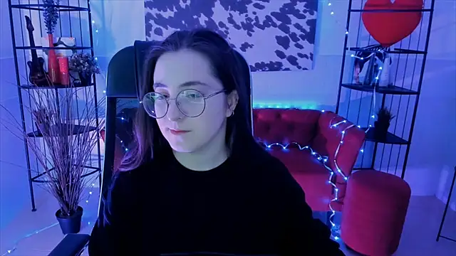 VirtuallVoyant online show from 09-16-25, 05:08