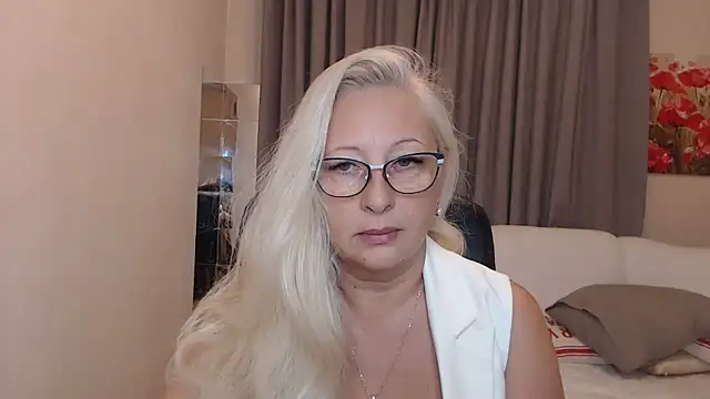 ValeriaSharm online show from 11-08-25, 11:47