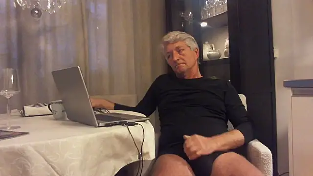 Swegay12-Exhi online show from 02-06-26, 03:19