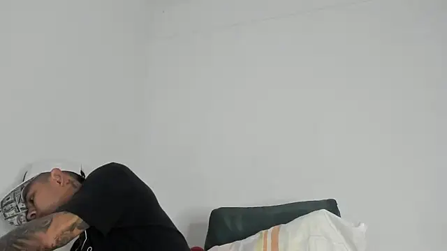  Logan Colton  online show from 05-12-26, 11:22