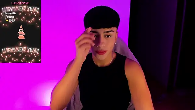 Matheewx m online show from 10-01-25, 05:34