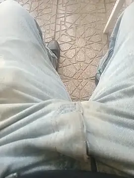 Snapshot of svvagesexyy chatting on 05-03-26, 08:19 svvagesexyy online show from 05-03-26, 08:19