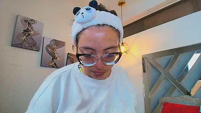 Snapshot of Rossi_ss1 chatting on 02-05-26, 04:52 Rossi ss1 online show from 02-05-26, 04:52