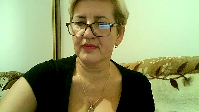 Dana4921 online show from 10-31-25, 05:53