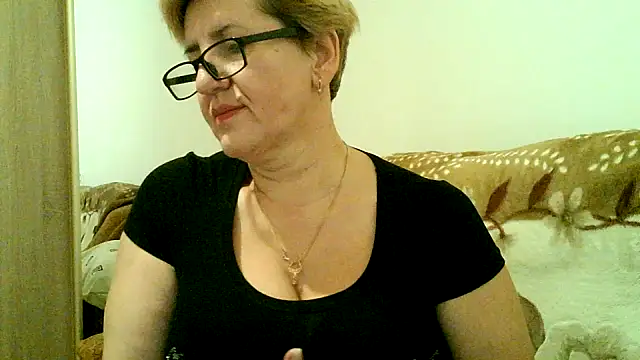 Dana4921 online show from 12-13-25, 08:04