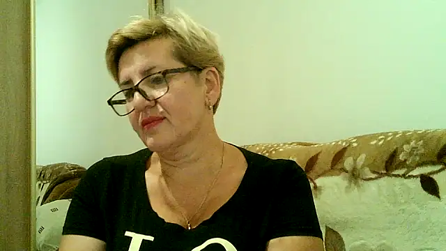 Dana4921 online show from 10-28-25, 06:07