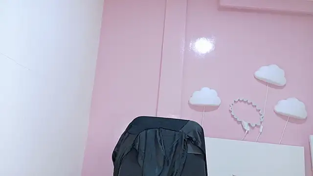 Taylorsmitth  online show from 11-03-25, 11:58