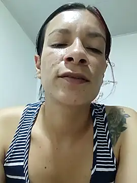 Snapshot of kim_lebanon chatting on 02-12-26, 03:28 kim lebanon online show from 02-12-26, 03:28