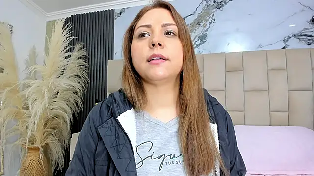 Snapshot of cloesummerr_ chatting on 05-11-26, 12:50 cloesummerr online show from 05-11-26, 12:50