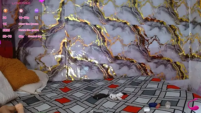 scarlethcooper99 online show from 03-02-26, 10:17