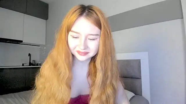 Clarity Yumi online show from 10-04-25, 02:46