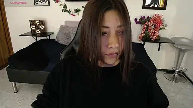 Mia 1120 online show from 03-31-26, 07:38