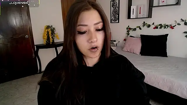 Snapshot of Mia_1120 chatting on 10-30-25, 07:55 Mia 1120 online show from 10-30-25, 07:55