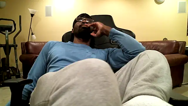 james421   online show from 06-01-26, 02:23