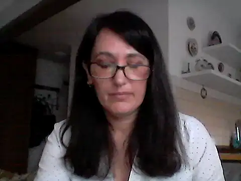 Snapshot of Elena48324 chatting on 05-13-26, 05:20 Elena48324 online show from 05-13-26, 05:20