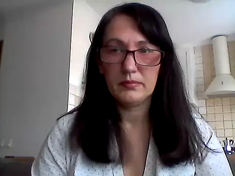 Snapshot of Elena48324 chatting on 05-01-26, 09:25 Elena48324 online show from 05-01-26, 09:25