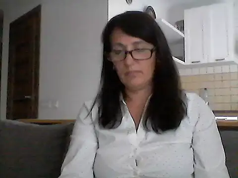 Snapshot of Elena48324 chatting on 10-03-25, 02:18 Elena48324 online show from 10-03-25, 02:18