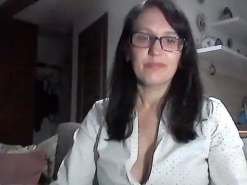 Elena48324 online show from 04-09-26, 05:30