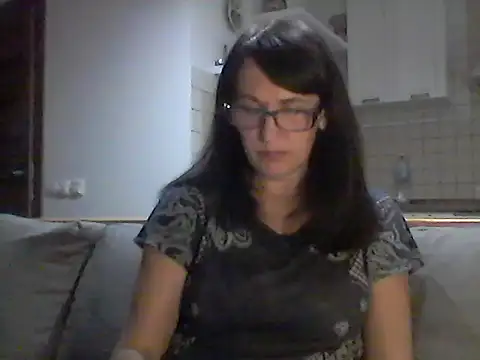Snapshot of Elena48324 chatting on 06-24-26, 05:11 Elena48324 online show from 06-24-26, 05:11