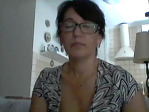 Snapshot of Elena48324 chatting on 07-18-26, 02:14 Elena48324 online show from 07-18-26, 02:14