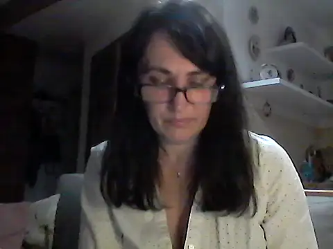 Snapshot of Elena48324 chatting on 05-04-26, 06:00 Elena48324 online show from 05-04-26, 06:00