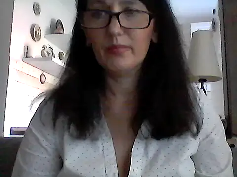 Snapshot of Elena48324 chatting on 09-21-25, 12:32 Elena48324 online show from 09-21-25, 12:32