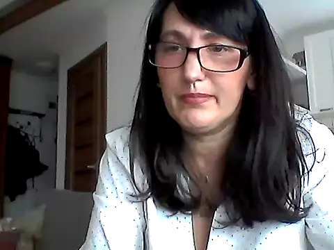 Snapshot of Elena48324 chatting on 05-09-26, 01:03 Elena48324 online show from 05-09-26, 01:03
