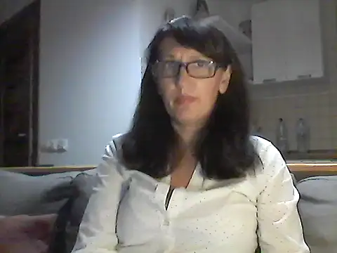 Snapshot of Elena48324 chatting on 09-22-25, 06:03 Elena48324 online show from 09-22-25, 06:03
