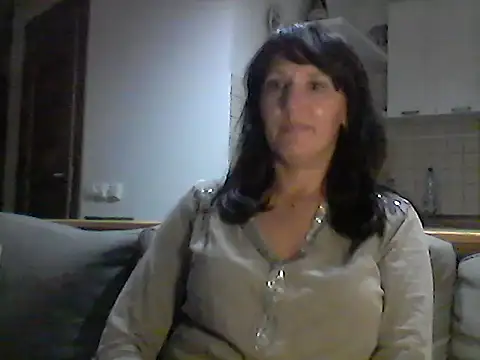 Snapshot of Elena48324 chatting on 09-25-25, 05:08 Elena48324 online show from 09-25-25, 05:08