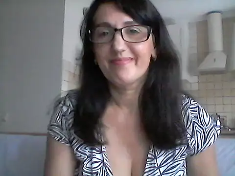 Snapshot of Elena48324 chatting on 07-10-26, 11:43 Elena48324 online show from 07-10-26, 11:43