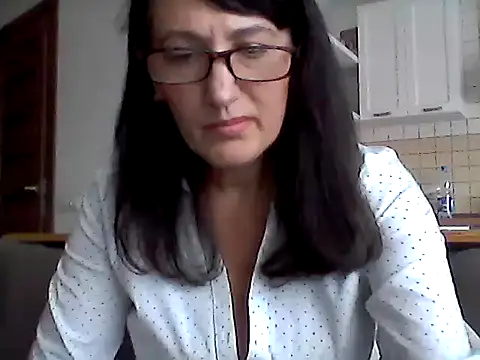 Elena48324 online show from 11-02-25, 12:21