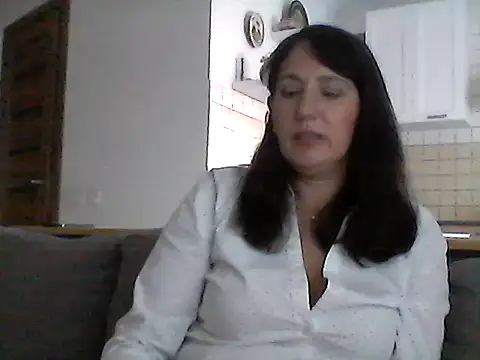 Snapshot of Elena48324 chatting on 09-28-25, 11:17 Elena48324 online show from 09-28-25, 11:17