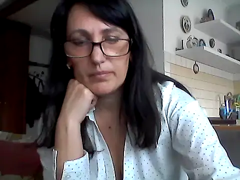 Elena48324 online show from 04-15-26, 11:16