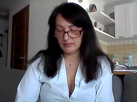 Snapshot of Elena48324 chatting on 05-31-26, 07:14 Elena48324 online show from 05-31-26, 07:14