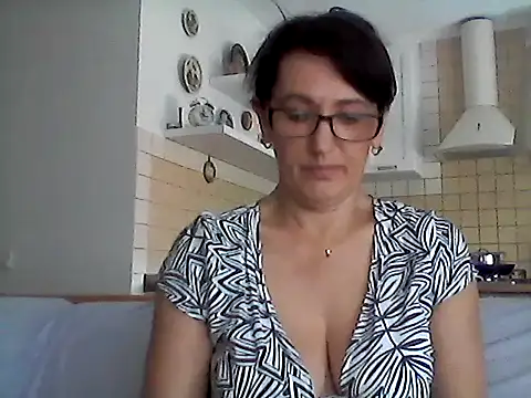 Snapshot of Elena48324 chatting on 07-14-26, 12:00 Elena48324 online show from 07-14-26, 12:00
