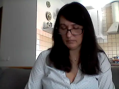 Snapshot of Elena48324 chatting on 06-07-26, 10:53 Elena48324 online show from 06-07-26, 10:53